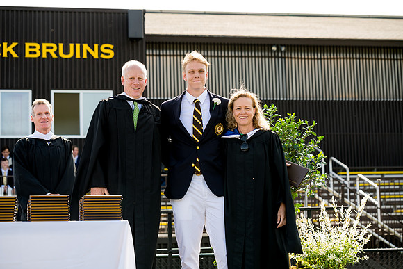 graduation22_diplomas_ah_0215