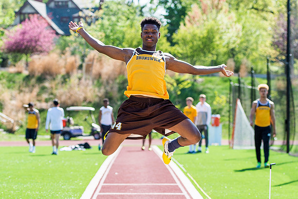 trackfield_2017-05-02_dburns_5317