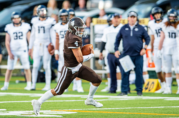 football_2019-09-27_dburns_2712