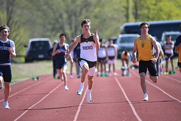 trackfield_2025-04-23_cp_2807