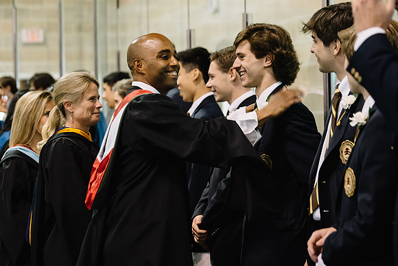 graduation16_hp_9788