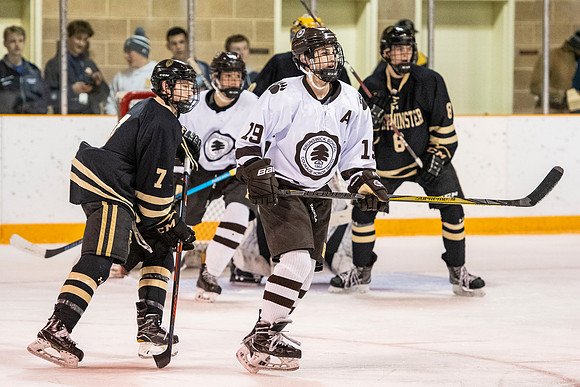 hockey_2018-12-08_dburns_2435