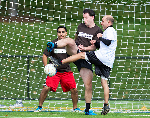 hc15_alumsoccer_dburns_3577