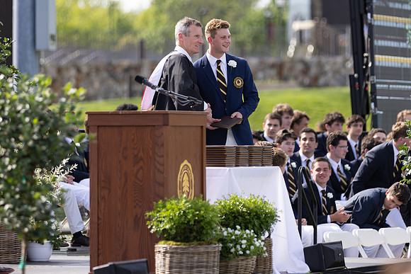 graduation22_diplomas_gh_0651