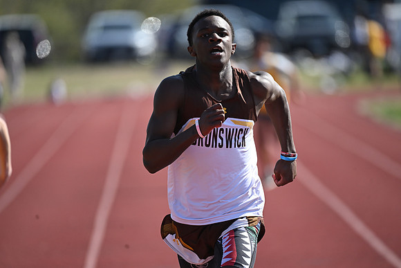 trackfield_2025-04-23_cp_3496