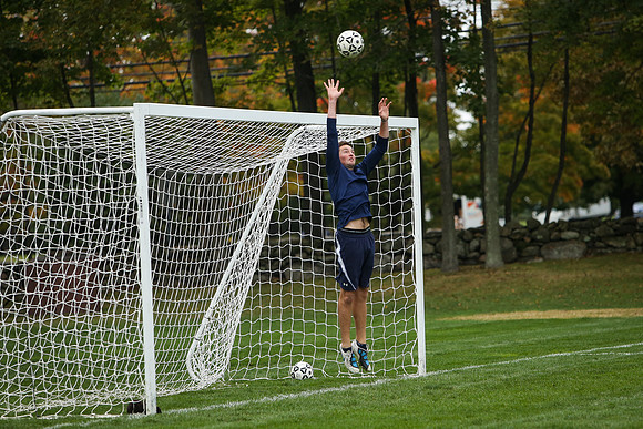 alumni_soccer_3490