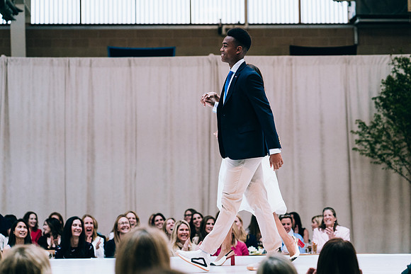 fashionshow19_runway_jk_1624