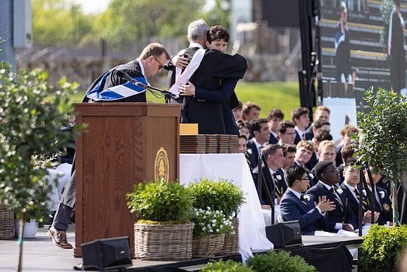 graduation22_diplomas_gh_0590