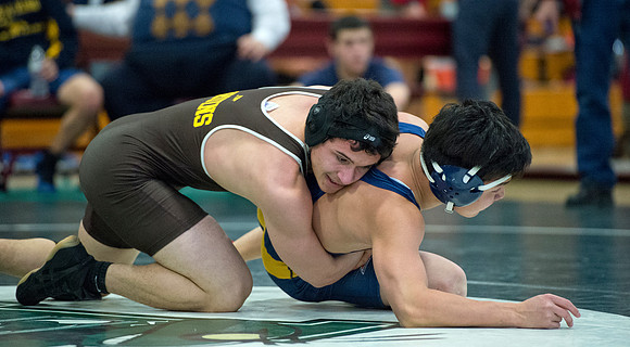wrestling_wneiswa_champs_dburns_6923