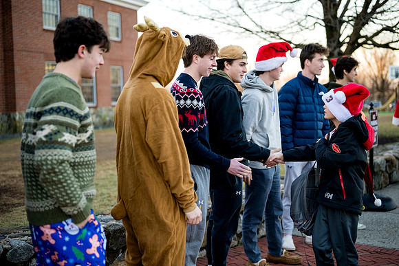 holiday_handshake24_ah_0014