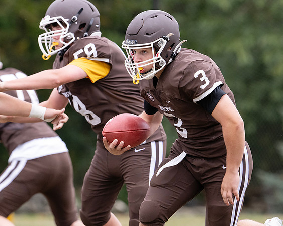 football_freshman_2024-09-23_dburns_7187
