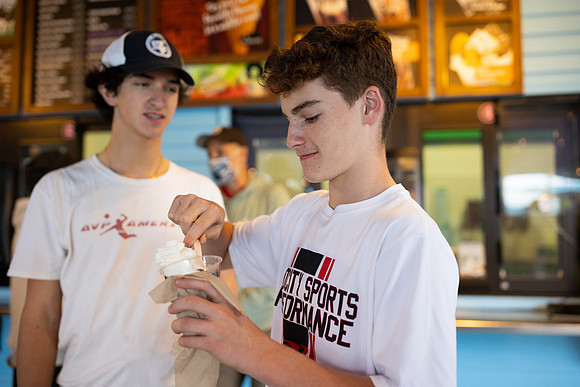 randolphvt2122_trip01_benjerrys_bdf_7541