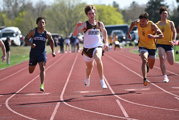 trackfield_2025-04-23_cp_2740