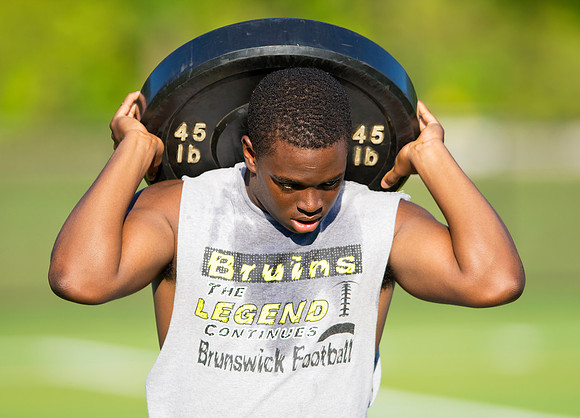 football_2015-09-18_navyseals_dburns)_6662