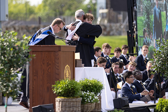 graduation22_diplomas_gh_0709