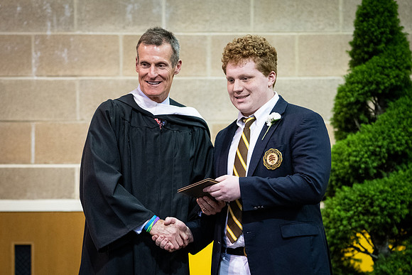 graduation19_wkl1_9615