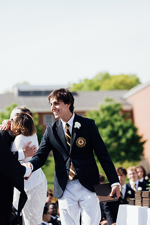 graduation22_diplomas_jk_7477