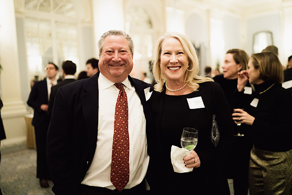 alumni_holidayparty19_jk_2702