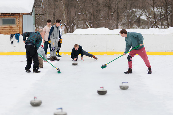 randolphvt2122_trip07_curling_bdf_0617