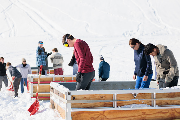 randolphvt2122_trip07_sledding_bdf_0891