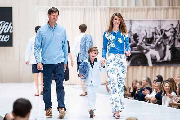 fashionshow19_runway_wkl_0675