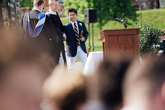 graduation22_diplomas_jk_7659