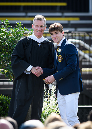 graduation22_diplomas_wkl_0459