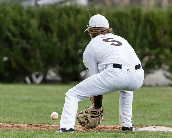 baseball_jv_2022-04-19_dburns2_0687