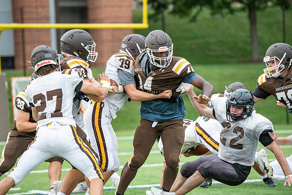 football_2021-09-14_practice_dburns_2651