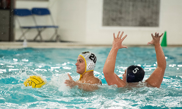waterpolo_2021-10-09_varsityb_dburns_4635