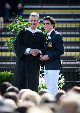 graduation22_diplomas_wkl_0946