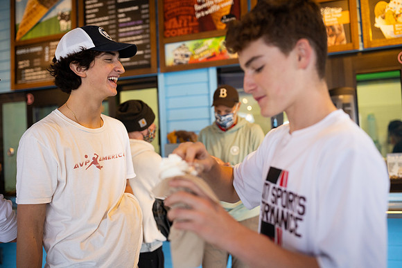 randolphvt2122_trip01_benjerrys_bdf_7544