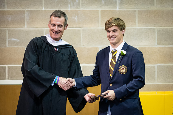 graduation19_wkl1_9554