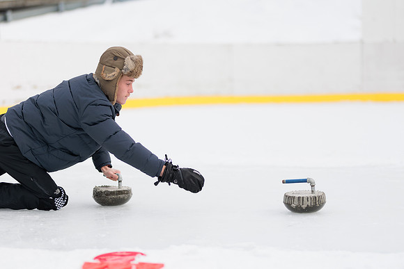 randolphvt2122_trip07_curling_bdf_0340