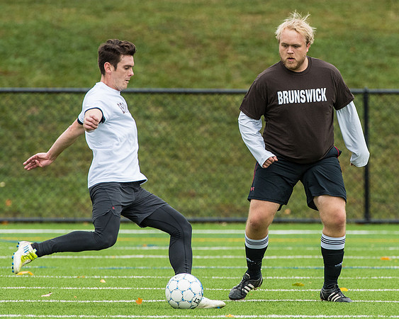 alumni_soccer16_db_4551