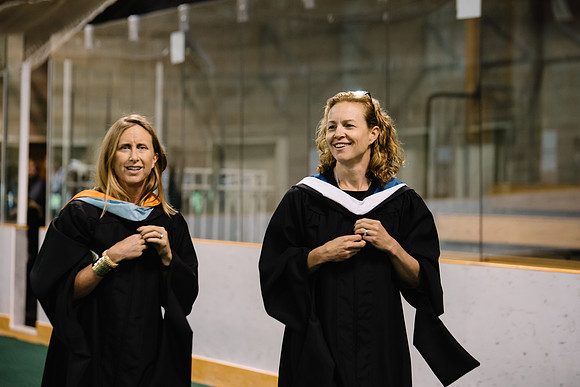 graduation16_hp_9588