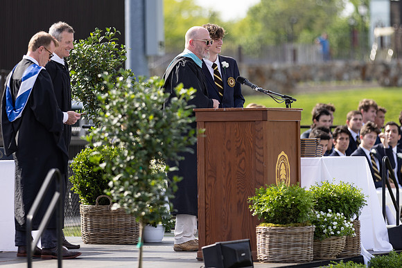 graduation22_diplomas_gh_0678