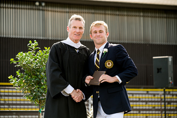 graduation22_diplomas_ah_0313