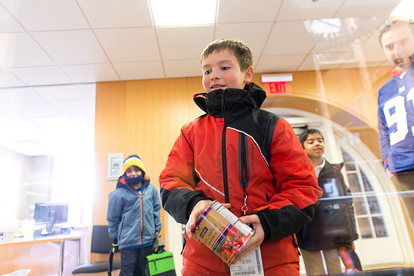 souperbowl_fooddrive_ls_mkras_0030