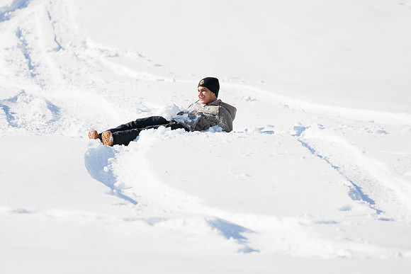 randolphvt2122_trip07_sledding_bdf_1077