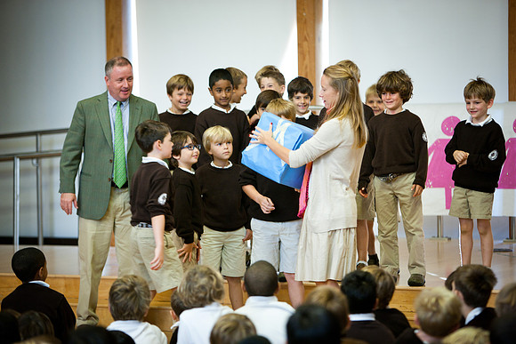 pay2wearpink_assembly_1613