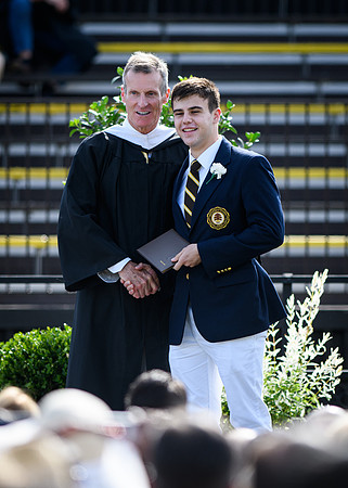 graduation22_diplomas_wkl_0844