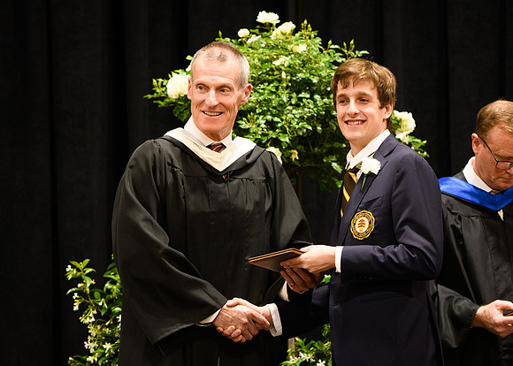 graduation25_diploma_wkl1_4482