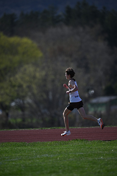 trackfield_2025-04-23_cp_3750