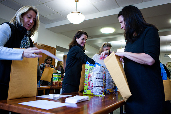 alum_carepackages_mkras_0011