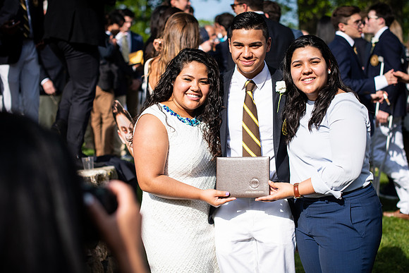 graduation19_wkl1_0606