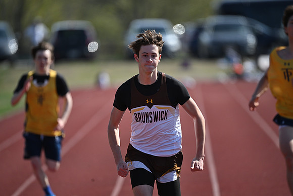 trackfield_2025-04-23_cp_3358