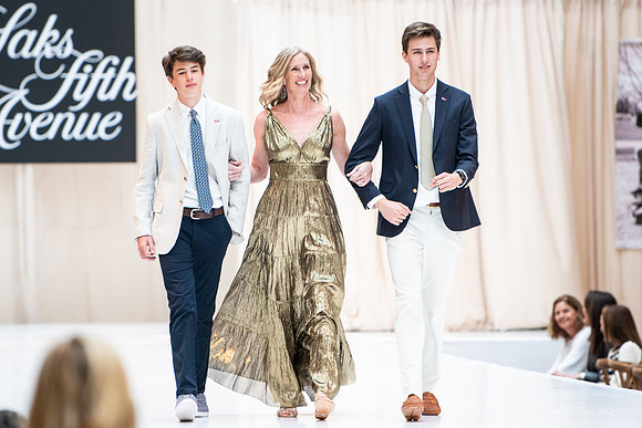 fashionshow19_runway_wkl_0558