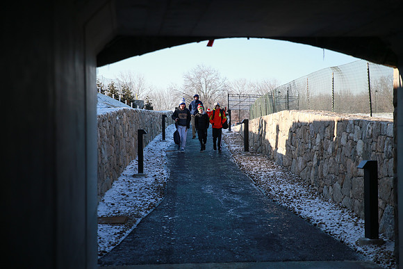 holiday19_bearcave_mkras_0017