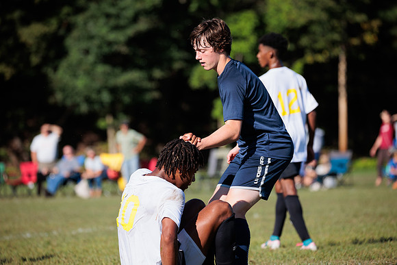randolphvt2223_tripsoccerpre_game_bdf2_0377